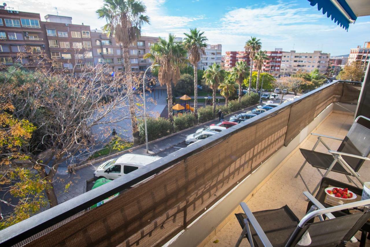 Apartamento Comodo A 10 Min Del Centro Alicante Eksteriør billede