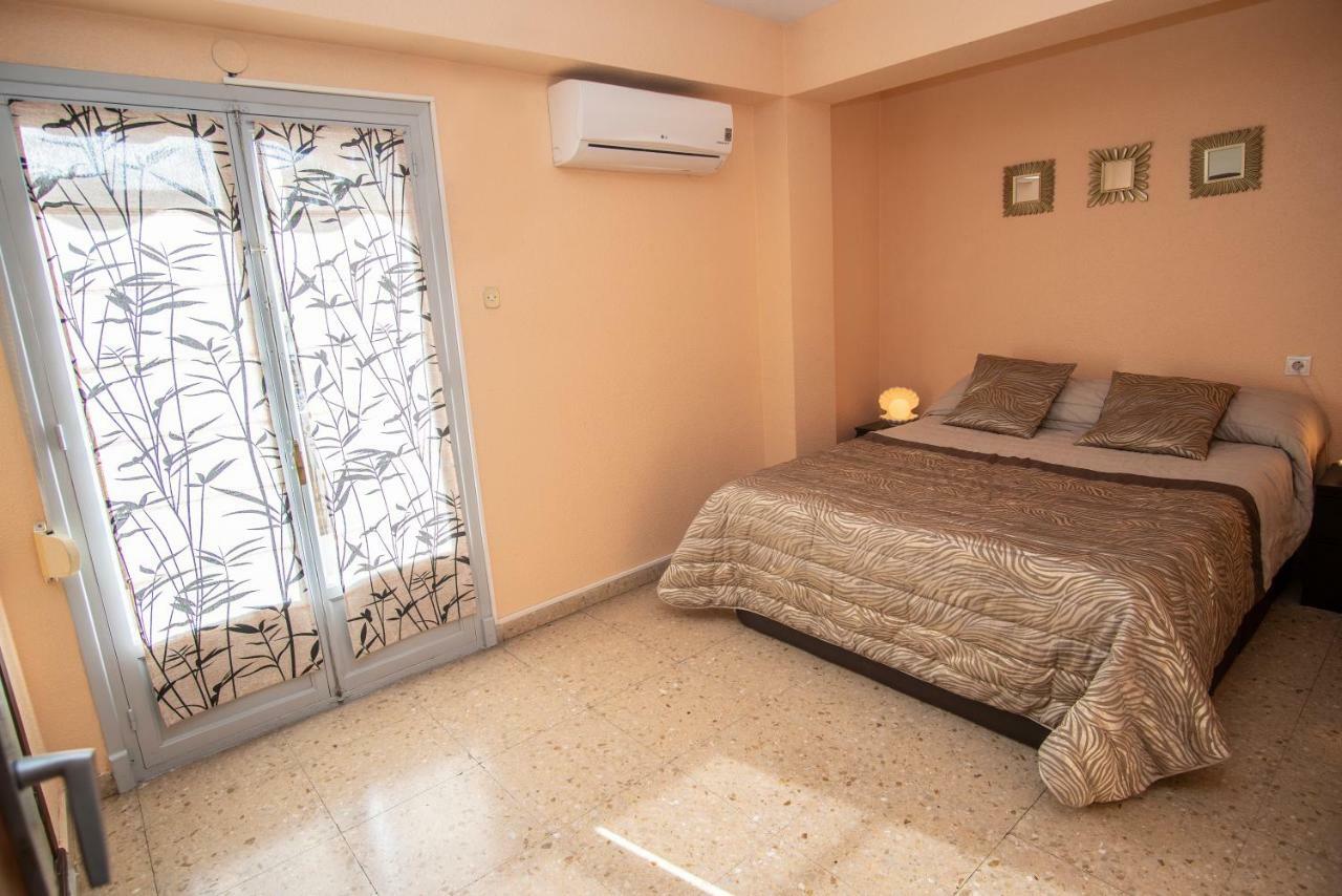 Apartamento Comodo A 10 Min Del Centro Alicante Eksteriør billede
